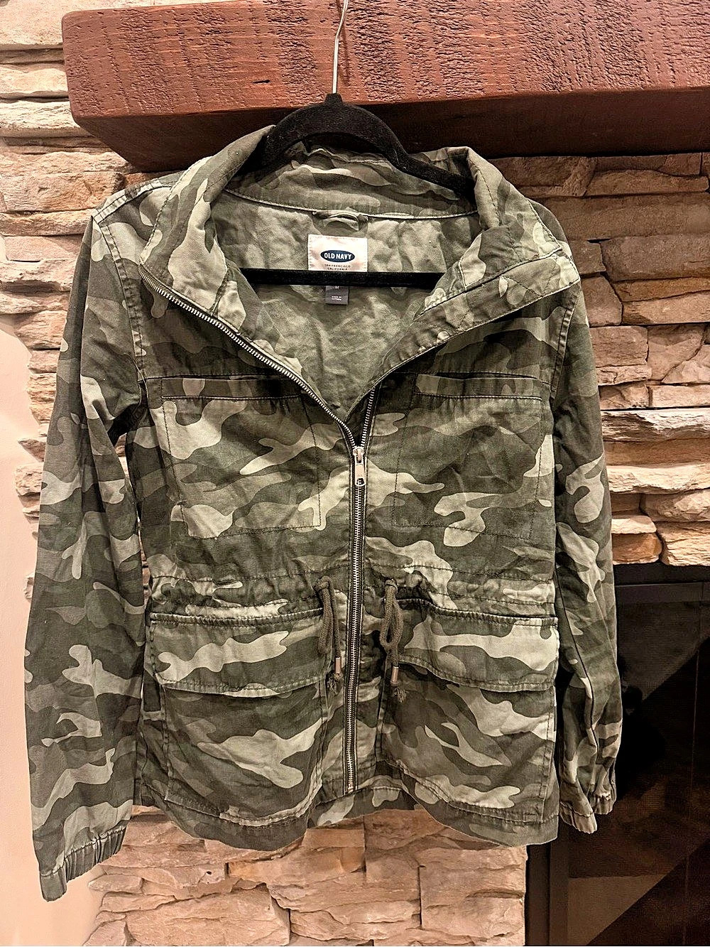 Old Navy in Green & Gray